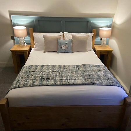 The Wheatsheaf Inn Onneley Экстерьер фото