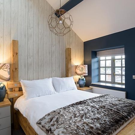 The Wheatsheaf Inn Onneley Экстерьер фото