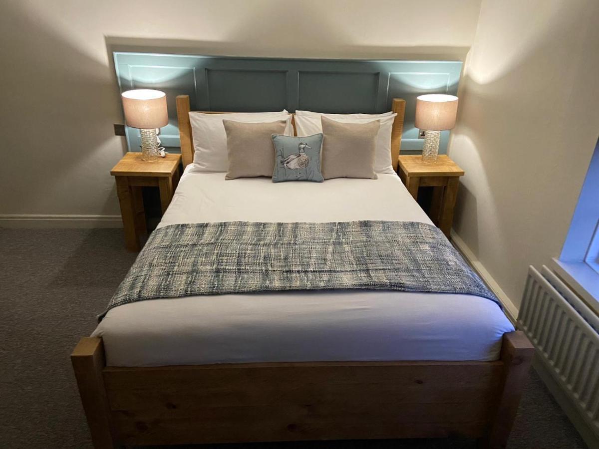 The Wheatsheaf Inn Onneley Экстерьер фото