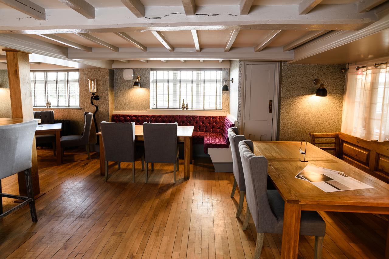 The Wheatsheaf Inn Onneley Экстерьер фото
