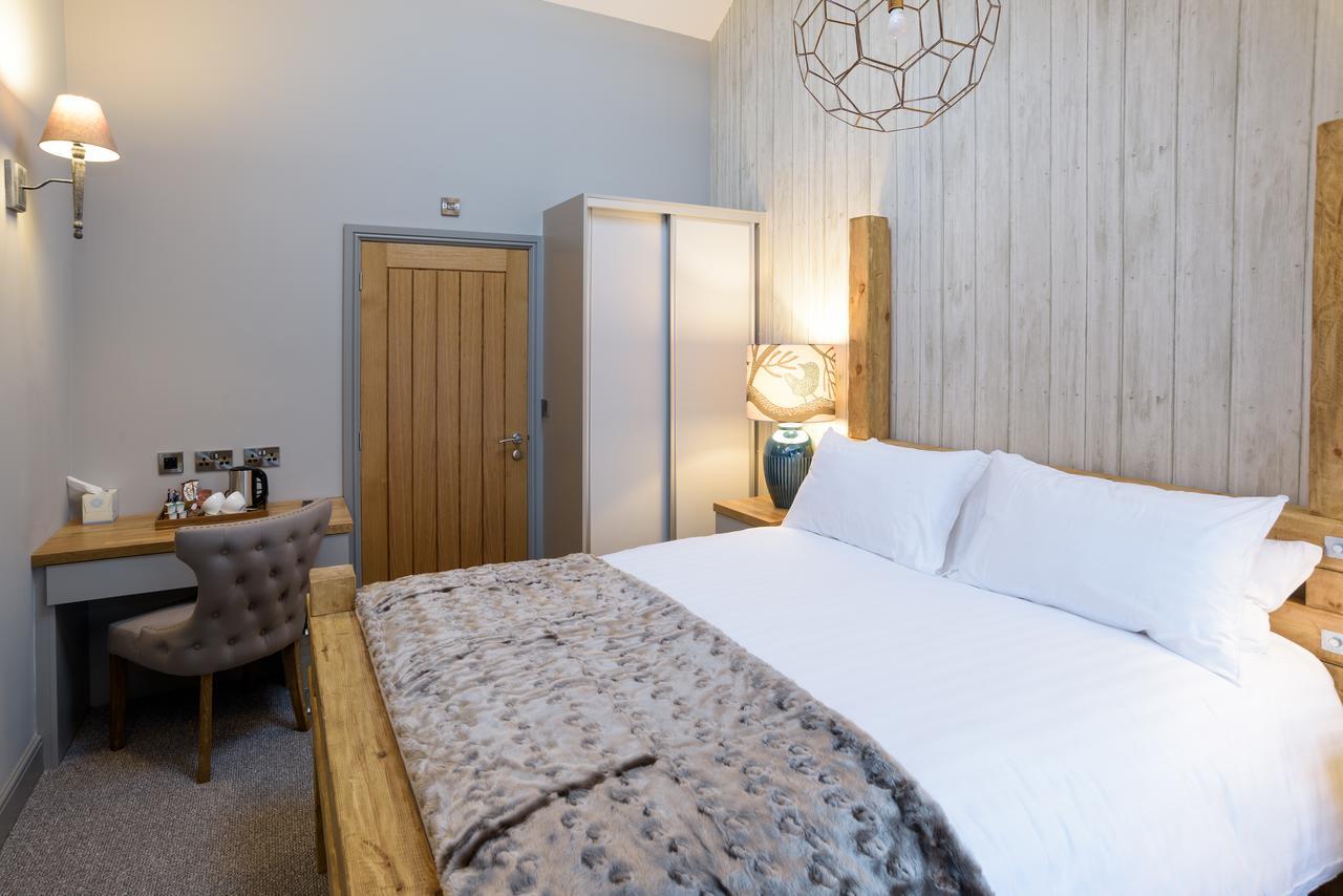 The Wheatsheaf Inn Onneley Экстерьер фото