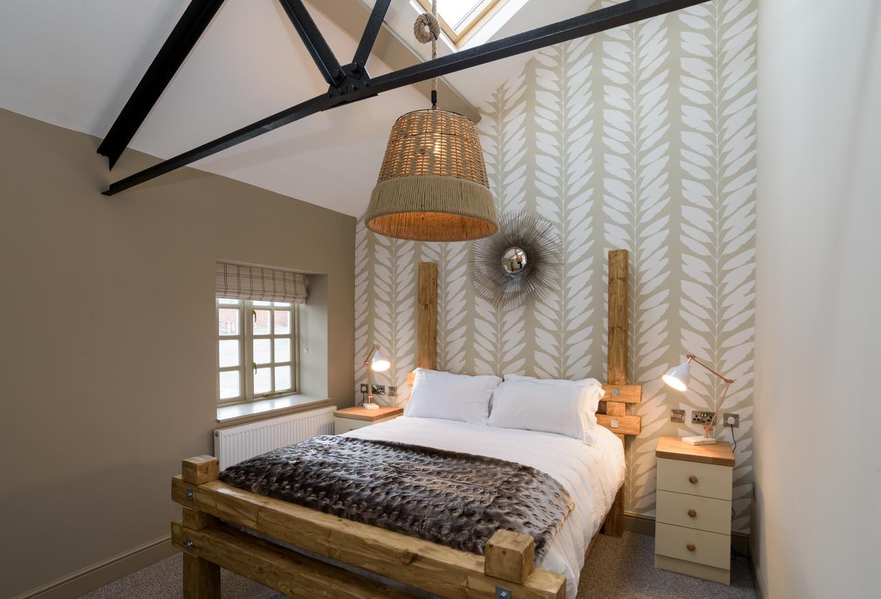 The Wheatsheaf Inn Onneley Экстерьер фото